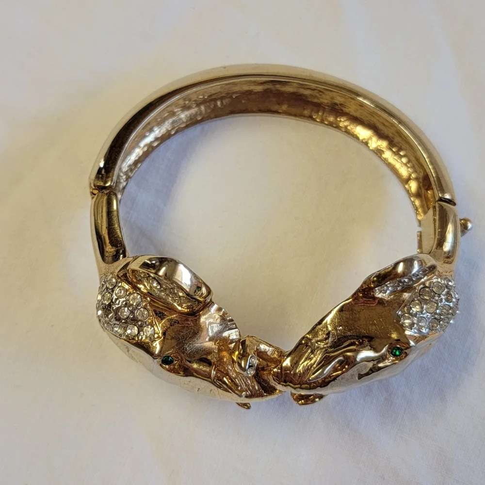 Vintage Double Elephan Bracelet Gold Tone Hinge Open Emerald Green Eyes